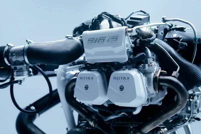 Rotax 916 iS A • iSC A • iS C24 • iSC C24